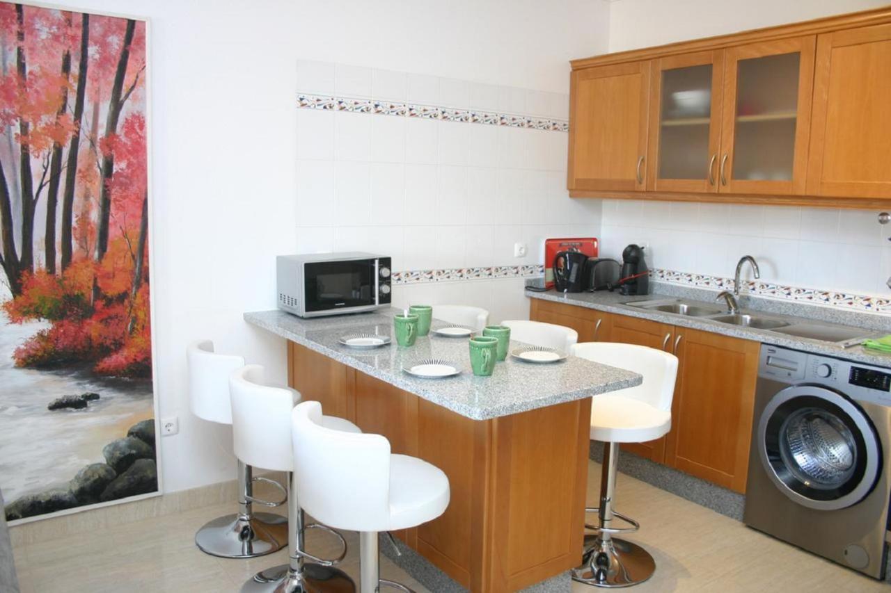 Apartamento Luminoso Urb. Quinta Das Palmeiras Porches  Exterior foto